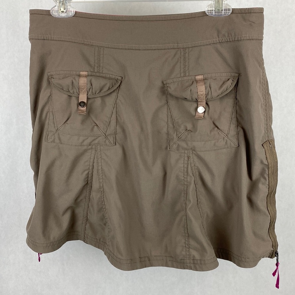 Title Nine Trail Mix Skort Skirt Sz 6 Khaki Tan Side Vent Zips Front Pockets